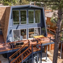 Modern Loft in Big Bear | Pet-friendly | Hot Tub