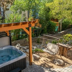 Big Bear House | Hot Tub | Summit Shuttle | Max 11